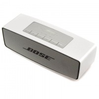 Портативная колонка BOSE серебристая